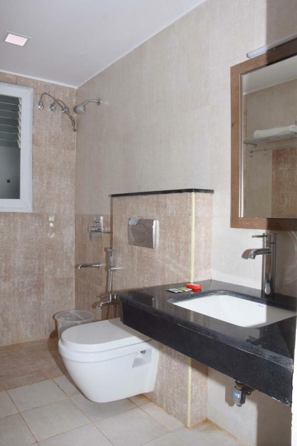 Salem Regency - A Business Stay ภายนอก รูปภาพ