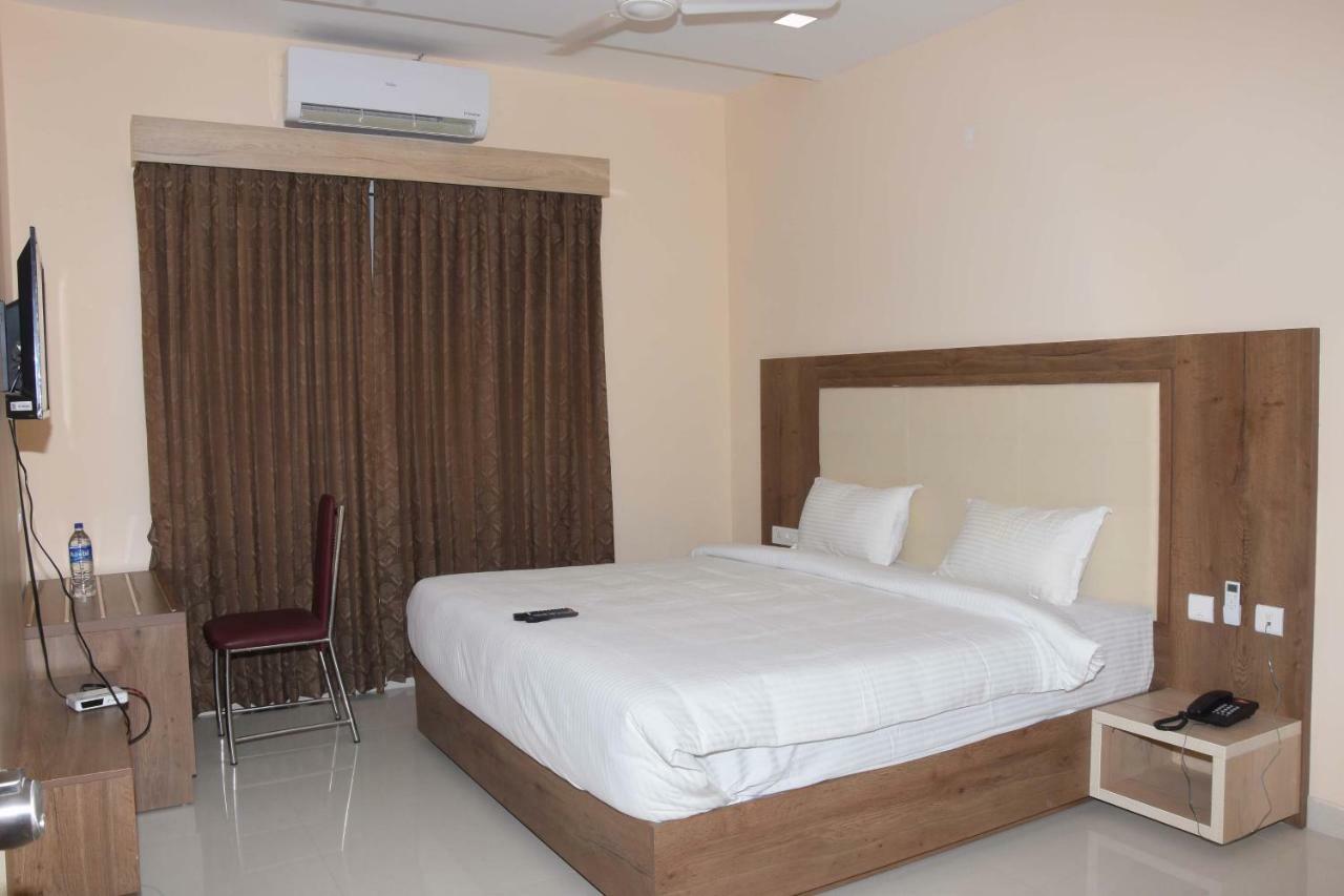 Salem Regency - A Business Stay ภายนอก รูปภาพ